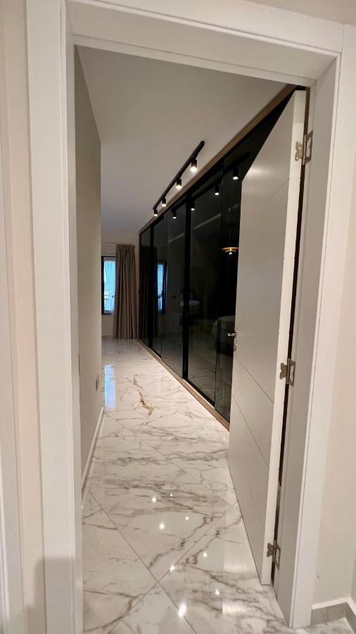 Zeus Tirana Suite Deluxe Eksteriør billede