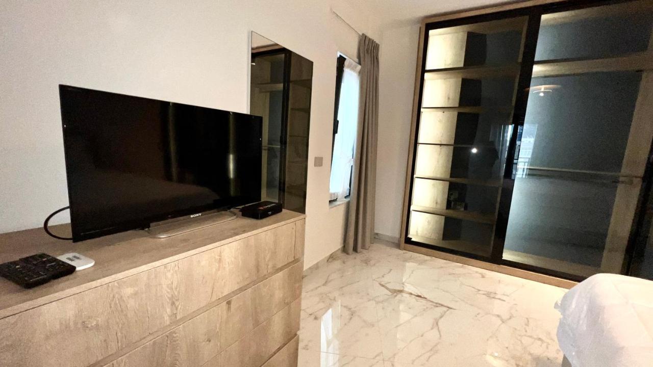 Zeus Tirana Suite Deluxe Eksteriør billede